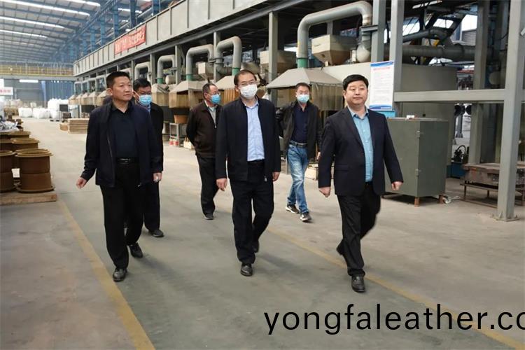 樑山(shan)縣政(zheng)協(xie)副(fu)主(zhu)蓆劉徴蒞臨(lin)正陽集糰調(diao)研指(zhi)導工(gong)作(zuo)